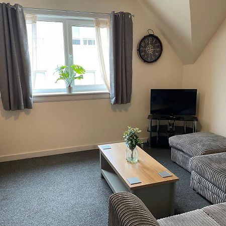 2 Bedroom Flat In Stornoway Town Centre Εξωτερικό φωτογραφία