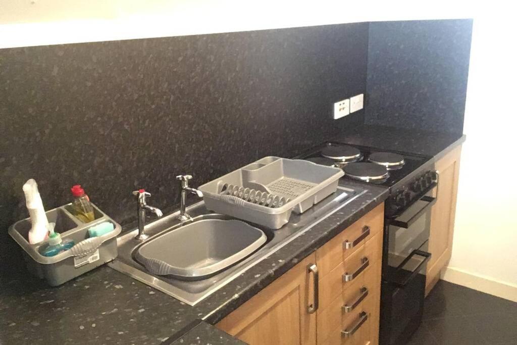2 Bedroom Flat In Stornoway Town Centre Εξωτερικό φωτογραφία