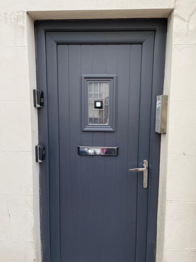 2 Bedroom Flat In Stornoway Town Centre Εξωτερικό φωτογραφία