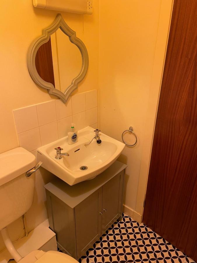 2 Bedroom Flat In Stornoway Town Centre Εξωτερικό φωτογραφία