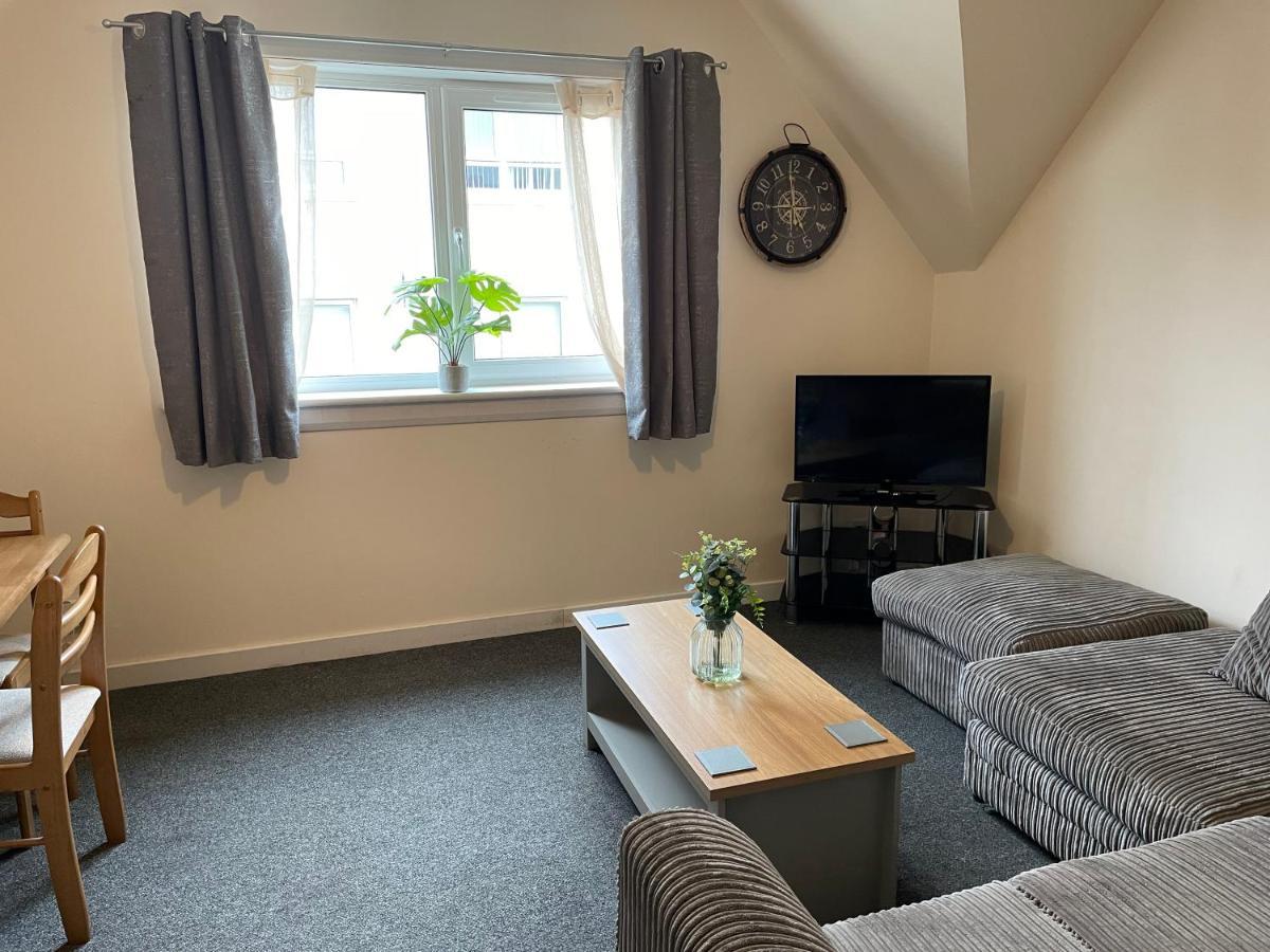 2 Bedroom Flat In Stornoway Town Centre Εξωτερικό φωτογραφία